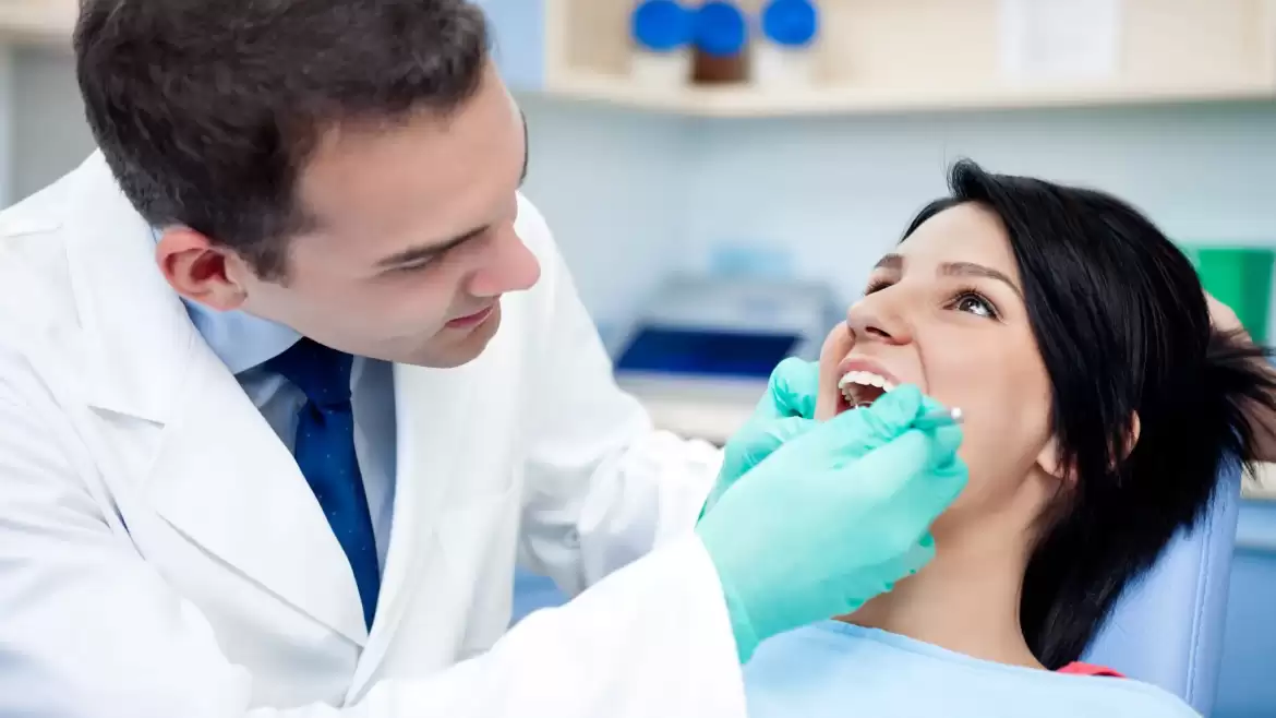 Five Common Dental Care Mistakes that you must avoid