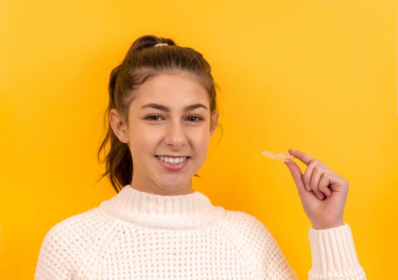 4 Ways Invisible Braces are Better than Metal Braces