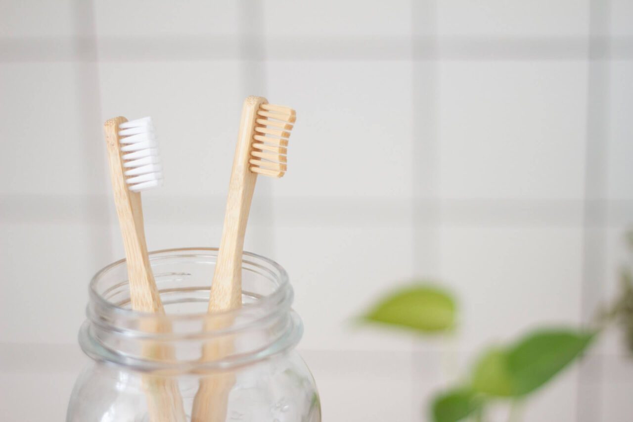 4 Important Reasons You Should Replace Your Toothbrush