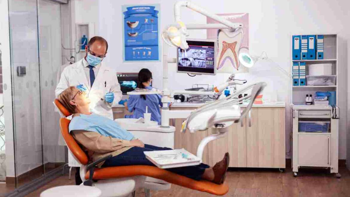 Should I Get Dental Implants Or Dentures? Helping You to Make the Best Choice