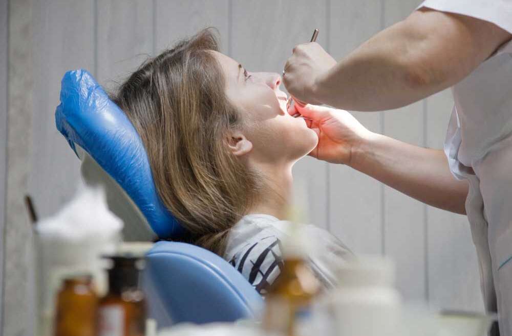 Wisdom Teeth Removal Pain Relief: What Actually Works in the First 48 Hours