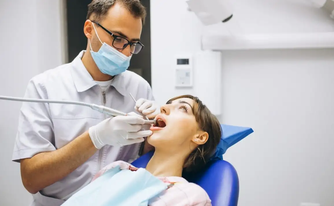 How Long Can You Wait After Losing a Tooth Before Getting an Implant?