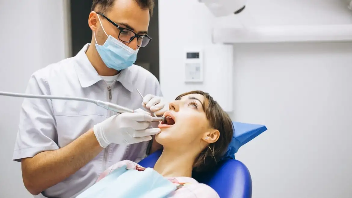 How Long Can You Wait After Losing a Tooth Before Getting an Implant?