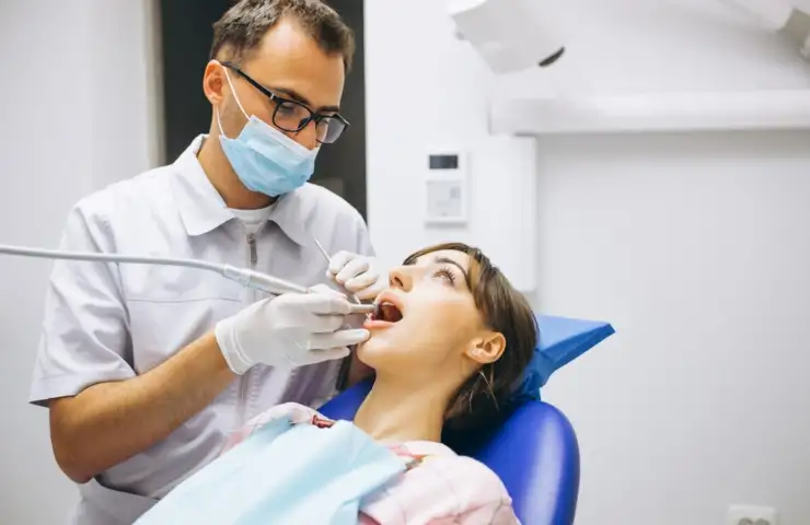 How Long Can You Wait After Losing a Tooth Before Getting an Implant?