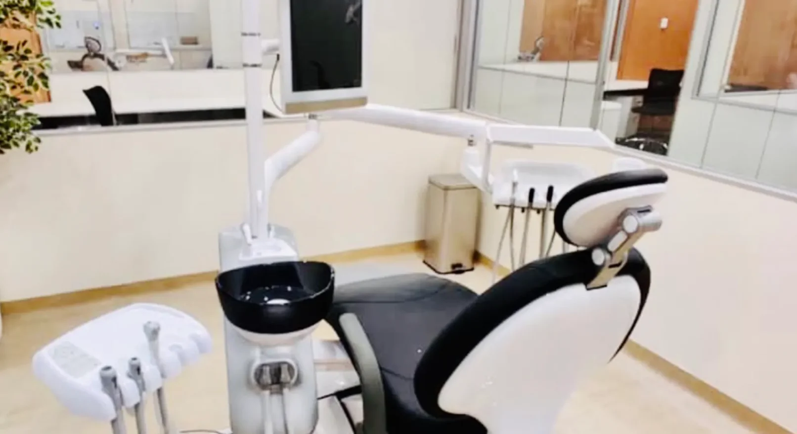 Advanced dental treatment chair at Affordable Dentist Melbourne CBD offering affordable dentistry